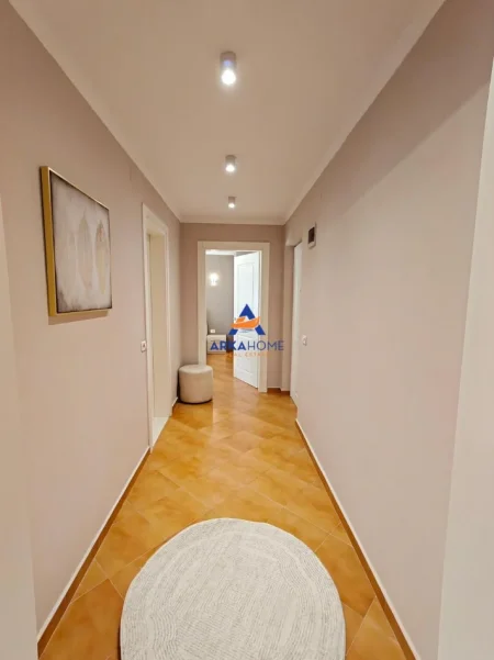 Tirane, shitet apartament 1+1+Ballkon Kati 4, 64 m² 145.000 € 