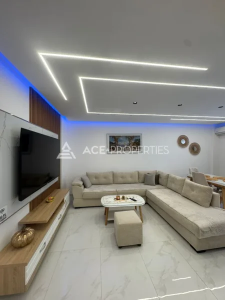 Durres, jepet me qera apartament 1+1 Kati 6, 70 m² 800 € (Durres,Plazh)