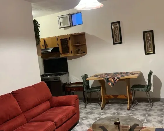 Tirane, jepet me qera apartament 1+1+Aneks+Ballkon Kati 6, 55 m² 400 € (rruga e kavajes)