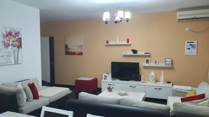 🏡 Jepet Apartament 2+1 me Qira në Astir!,  500 Euro