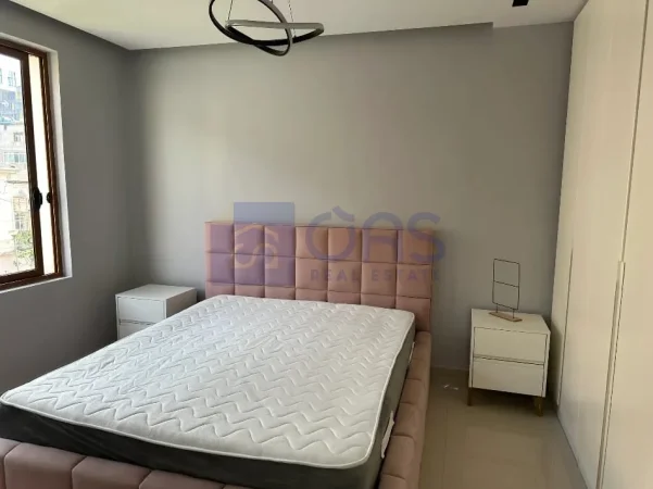 Tirane, jepet me qera apartament 1+1+Aneks+Ballkon Kati 3, 55 m² 520 € (Rruga Ylbere Bylykbashi)