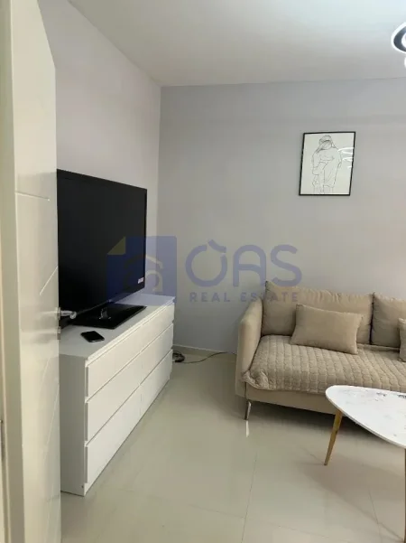 Tirane, jepet me qera apartament 1+1+Aneks+Ballkon Kati 3, 55 m² 520 € (Rruga Ylbere Bylykbashi)
