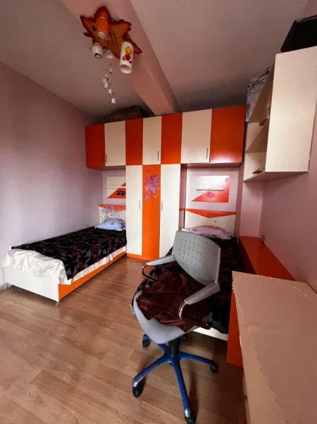 Tirane, jepet me qera apartament 2+1+Ballkon Kati 7, 100 m² 550€ (Rruga e Dibres)
