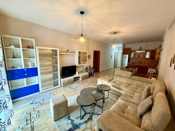 Tirane, jepet me qera apartament 1+1 Kati 3, (KOPSHTI BOTANIK)