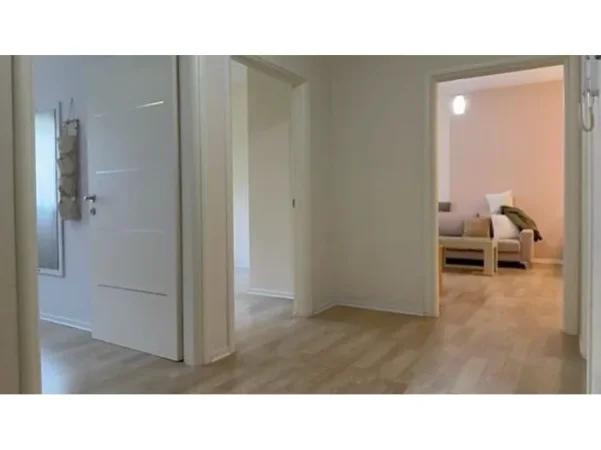 Tirane, jepet me qera apartament 2+1 Kati 5, 82 m² 650 € (KODRA E DJELLIT)