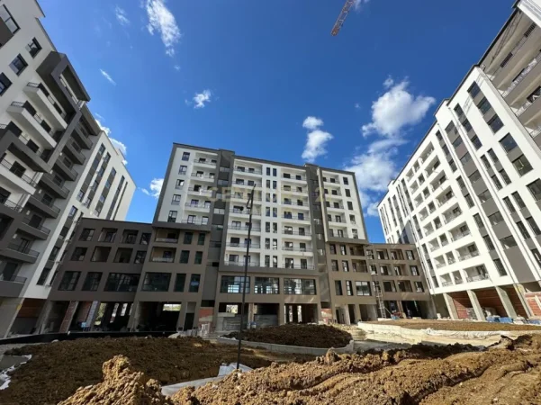 Tirane, shitet apartament 2+1 Kati 2, 94 m² 183.703 € (Kinostudio)