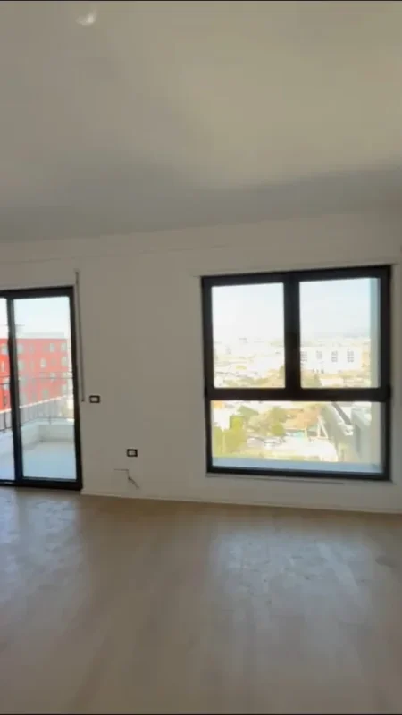 Tirane, jepet me qera apartament 1+1 Kati 9, 65 m² (Kompleksi Ndregjoni,Bulevardi i Ri)