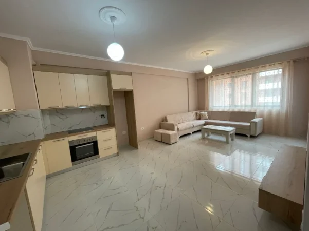 Tirane, jepet me qera apartament 2+1 Kati 7, 90 m² 550 € (Rruga Mikel Maruli)