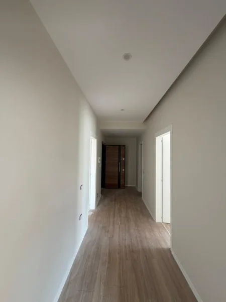 Tirane, shitet apartament 2+1 Kati 8, 106 m² 185.000 € (Rruga Tom Plezha)
