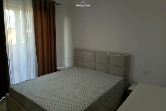 Shqiperi, jepet me qera apartament 2+1+Ballkon Kati 3, 80 m² 700 € (Rruga Dritan Hoxha)