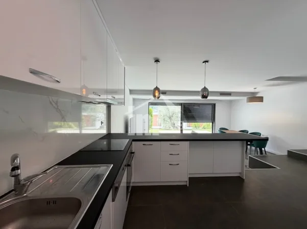 Tirane, shitet Vile 3 Katshe , 650.000 € (REZIDENCA “OLIVE GROVE”, MULLET)