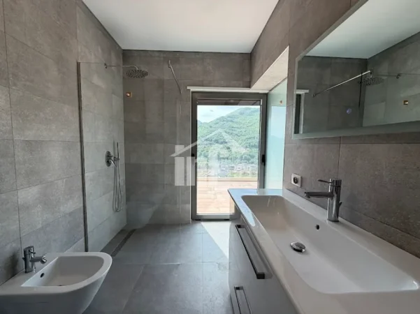 Tirane, shitet Vile 3 Katshe , 650.000 € (REZIDENCA “OLIVE GROVE”, MULLET)