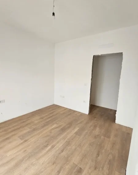 Tirane, shitet apartament 2+1 Kati 2, 95 m² 125.000 € (tirana entery)