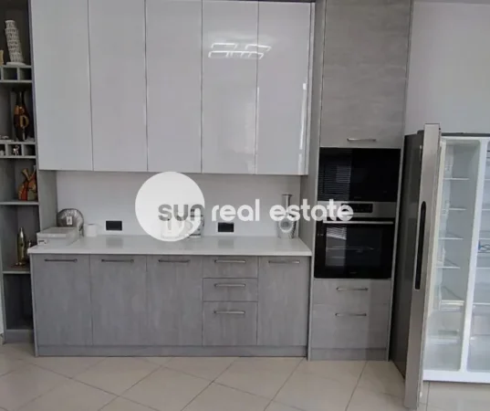 Shkoder, shitet apartament 2+1 Kati 7, 107 m² 160.000 € (ZDRALE)