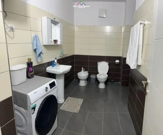Tirane, shitet apartament Kati 6, 110 m² 121.000 € (Rruga Azem Galica)