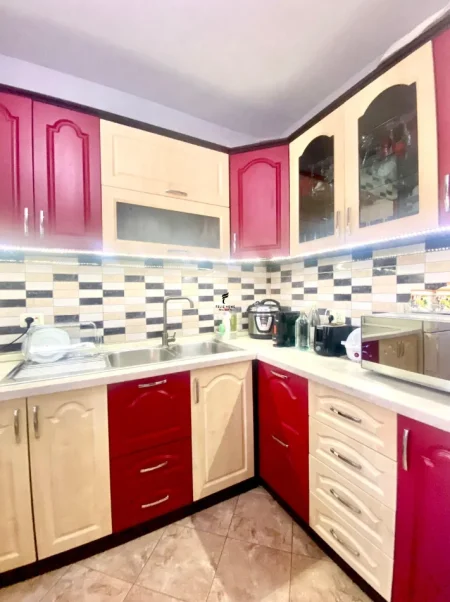 Tirane, shitet apartament 1+1 Kati 4, 54 m² 97.000 € (ALLIAS)