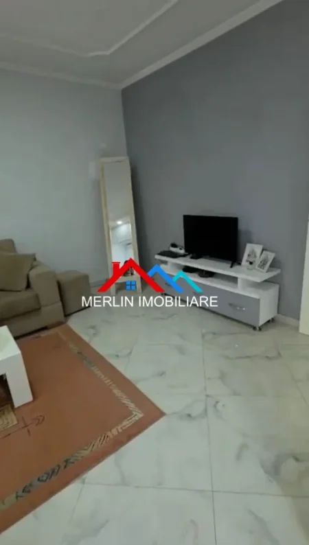 Tirane, jepet me qera apartament 1+1+Ballkon Kati 2, 53 m² 470 € (RRUGA KONGRESI I MANASTIRIT)