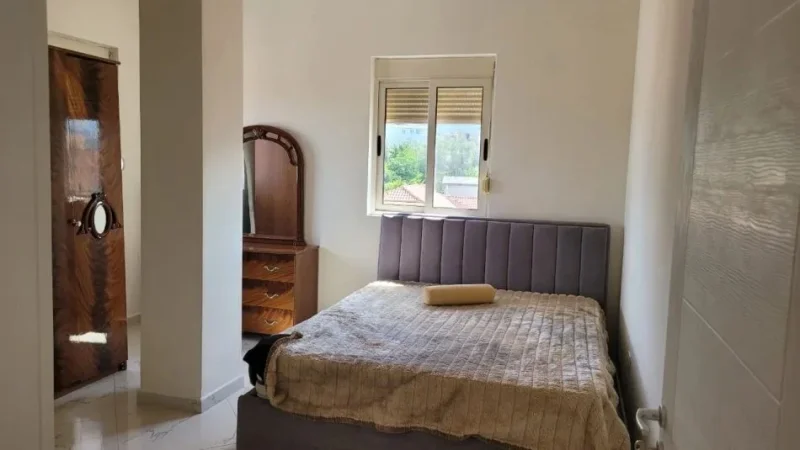 Tirane, jepet me qera apartament+verande | Penthouse 3+1+Ballkon Kati 7, 200 m² 600 € (RRUGA STERIO SPASE)
