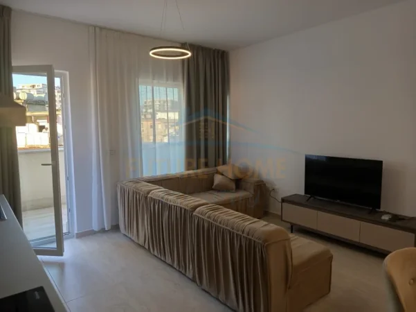 Tirane, jepet me qera apartament 2+1 Kati 3, 80 m² 700 € (Kompleksi Aura)