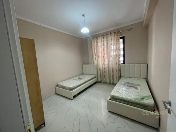 Tirane, jepet me qera apartament 2+1 Kati 4, 110 m² 550 € (Astir)
