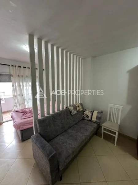 Durres, jepet me qera garsonier 1+1 Kati 2, 40 m² 300 € (Durres,Plazh)