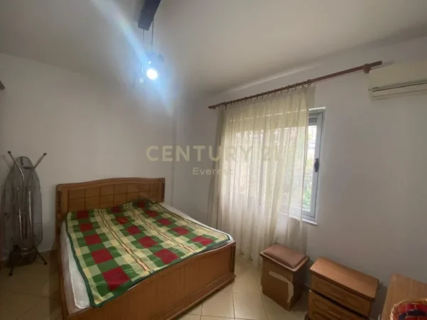 Tirane, jepet me qera apartament 1+1 , Fresk, Kati 4,  350 €