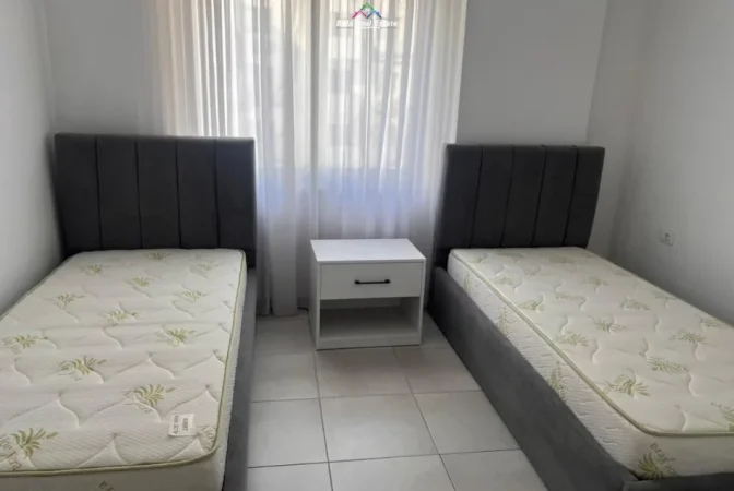 Tirane, jepet me qera apartament 2+1 Kati 3, 100 m² 650 € (Kodra e Diellit 1)