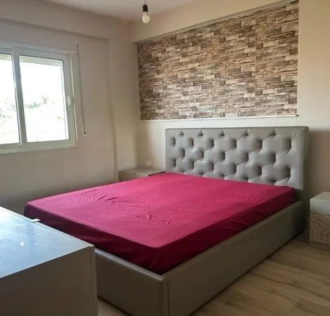 Tirane, jepet me qera apartament 2+1+Ballkon Kati 2, 107 m² 400 € (Rexhep Bastari)