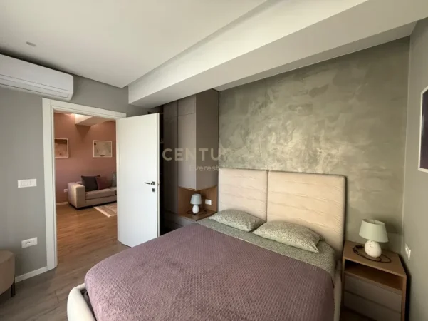 Tirane, jepet me qera apartament 2+1 Kati 6, 60 m² Bllok 1000 euro
