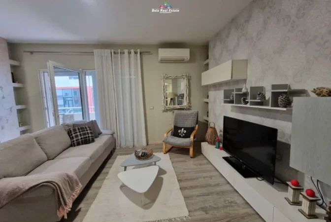 Tirane, jepet me qera apartament 2+1 Kati 1, 95 m² 670 € (Rruga e Zallit)