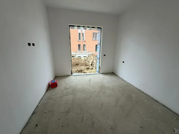 Shqiperi, shitet apartament duplex Dublex , 193 m² (teg)