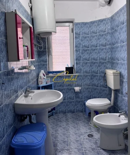 Tirane, jepet me qera apartament 1+1 Kati 3, 57 m² 380 € (RRUGA NAIM FRASHERI)