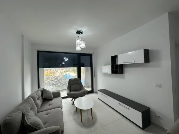 Tirane, jepet me qera apartament 1+1 Kati 2, 50 m² 500 € (Casa Italia)