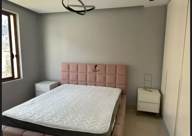 Tirane, jepet me qera apartament 1+1 Kati 3, 65 m² 500 € (ISH PARKU)
