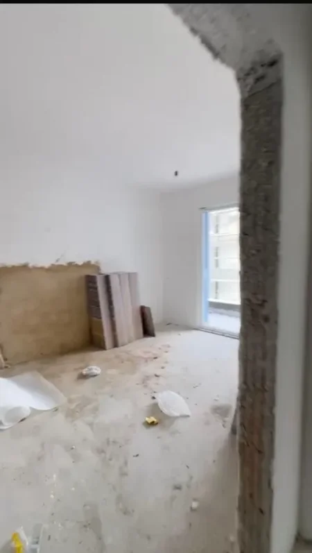 Tirane, shitet apartament 1+1 Kati 3, 69 m² 80.000 € (UNIVERS CITY)