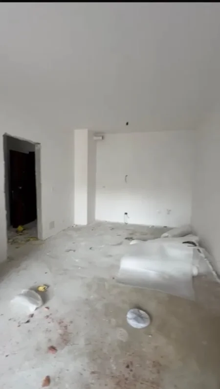 Tirane, shitet apartament 1+1 Kati 3, 69 m² 80.000 € (UNIVERS CITY)