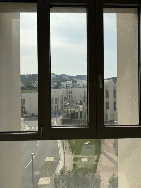 Tirane, shitet apartament 2+1 Kati 2, 126 m² 380.000 € (Liqeni i Thate)