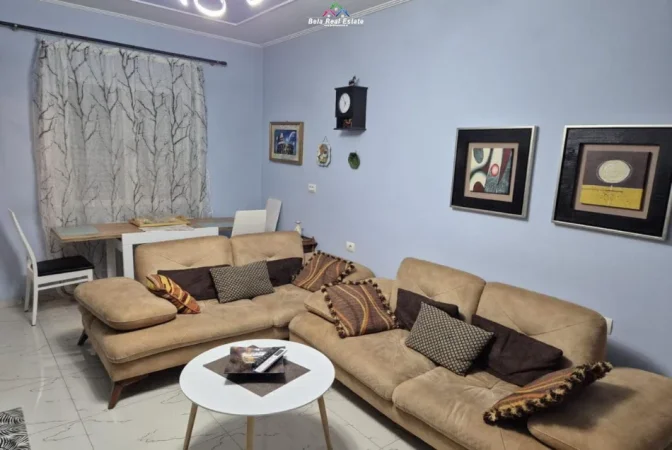 Tirane, jepet me qera apartament 2+1 Kati 6, 90 m² 670 € (Rruga Petro Nini Luarasi)