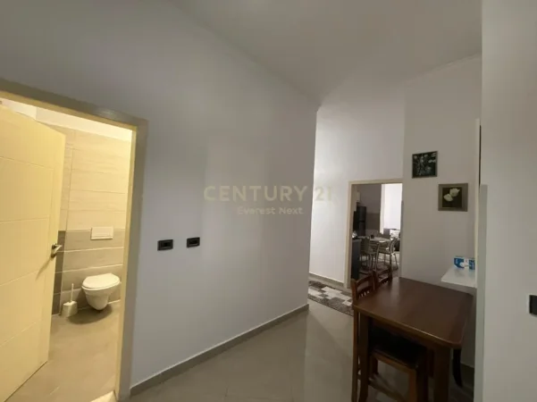 Tirane, Jepet me Qira apartament 2+1+2 tek Eleonore Kodra Diellit, 750 euro