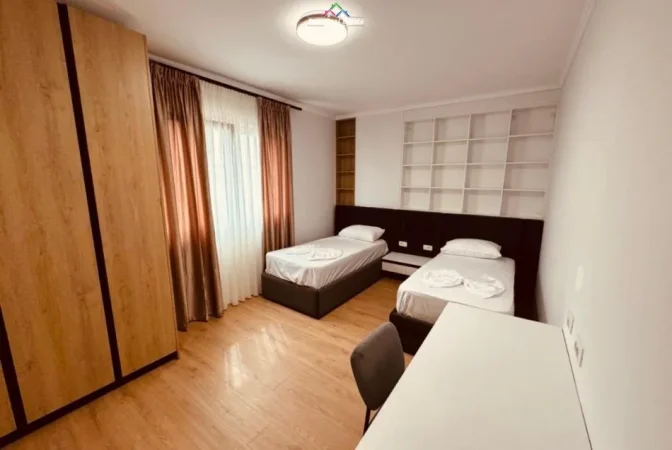Tirane, jepet me qera apartament 2+1 Kati 6, 120 m² 1.300 € (Rruga e durresit)