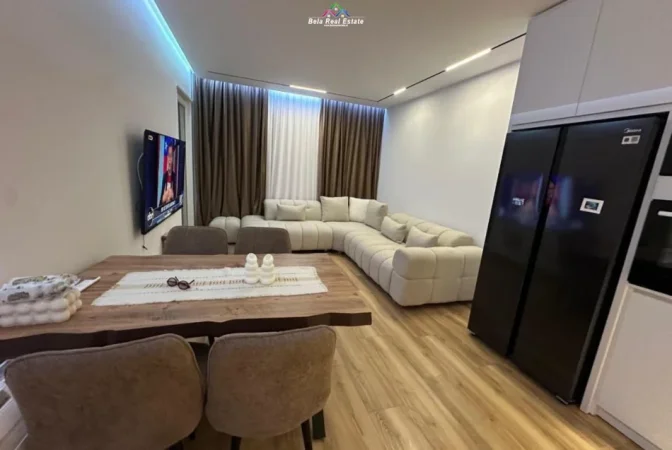 Tirane, shes apartament 2+1 Kati 8, 96 m² 145.000 € (univers city)