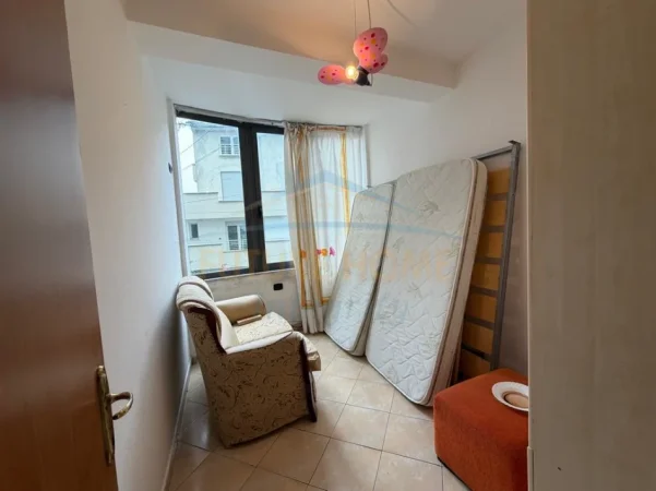 Tirane, shes apartament 2+1+Ballkon Kati 1, 73 m² 134.999 € 