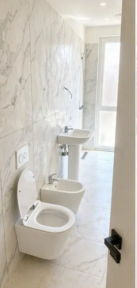 Tirane, jepet me qera apartament 1+1+Ballkon Kati 2, 62 m² 520 € (paskuqan)