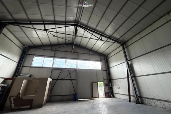 Tirane, jepet me qera magazine Kati 0, 400 m² 1.400 € (vore)