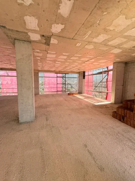 Tirane, shitet apartament 3+1 Kati 9, 147 m² 309.000 € (Rruga e Dibres)