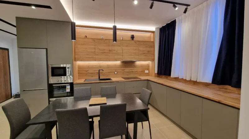 Tirane, shitet apartament 2+1 Kati 3, 100 m² 