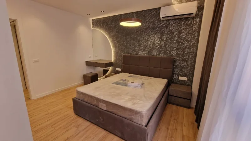 Tirane, shitet apartament 2+1 Kati 3, 100 m² 