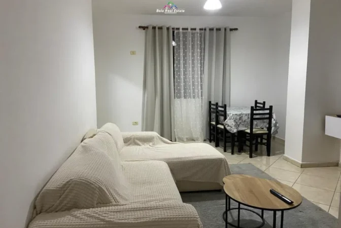 Tirane, jepet me qera apartament 1+1+Ballkon Kati 7, 76 m² 400 € (astir)