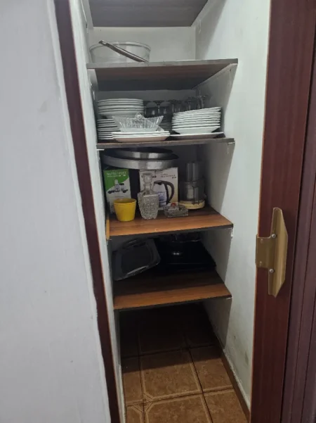 Shjepet me qera apartament 2+1+Aneks+Ballkon Kati 0, 70 m² 500 €