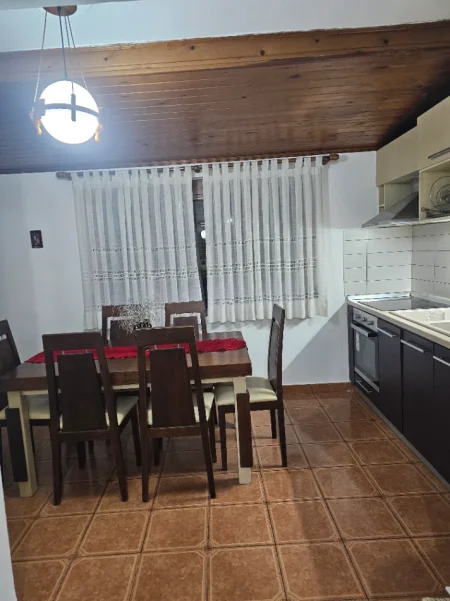 Shjepet me qera apartament 2+1+Aneks+Ballkon Kati 0, 70 m² 500 €